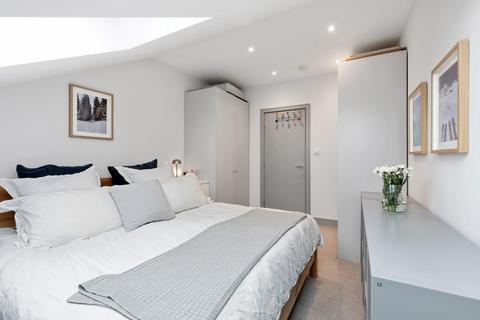1 bedroom apartment for sale, Fulham Palace Road, Hammersmith, London, W6