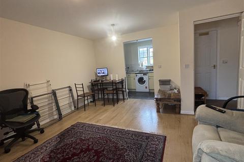 2 bedroom flat for sale, Symphony Close, Edgware