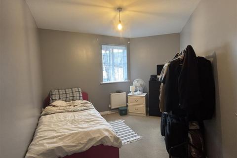 2 bedroom flat for sale, Symphony Close, Edgware
