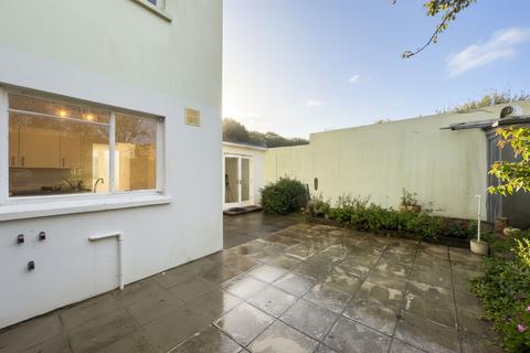2 bedroom house to rent, The Cottage, Sir Francis Cook Art Gallery, Trinity