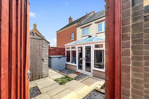 undefined, Mattocks Path, Swindon SN1