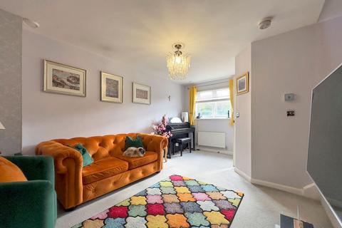8 Mattocks Path, Swindon, SN1 7BS