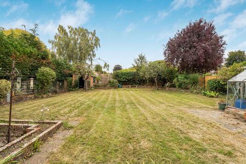 5 bedroom detached house for sale, Lower Road, Fetcham