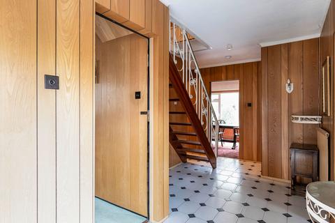 5 bedroom detached house for sale, Lower Road, Fetcham