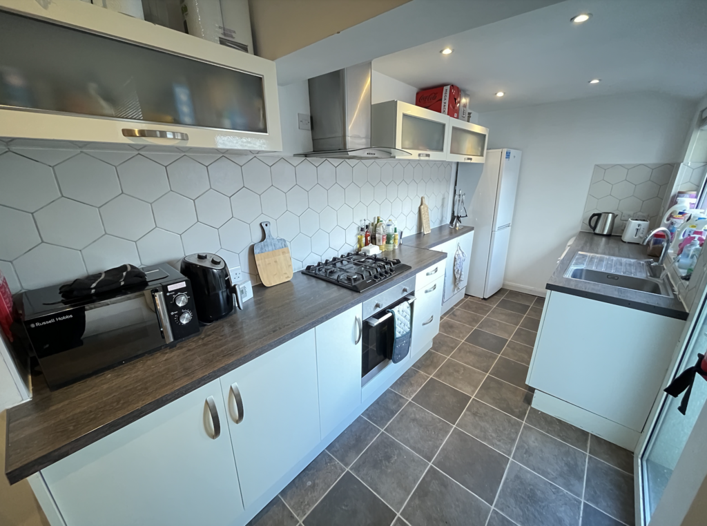 1 Scorer Street - Kitchen.png