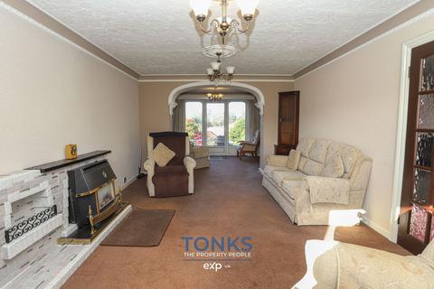 3 bedroom detached house for sale, Lodgefield Road, Halesowen B62