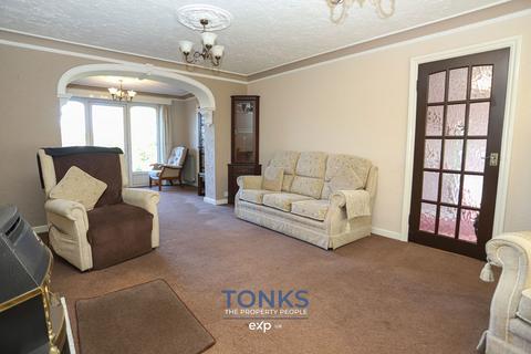 3 bedroom detached house for sale, Lodgefield Road, Halesowen B62