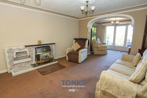 3 bedroom detached house for sale, Lodgefield Road, Halesowen B62
