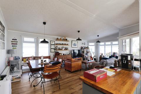2 bedroom park home for sale, Welford Park, Barton Road, Stratford-upon-Avon, CV37