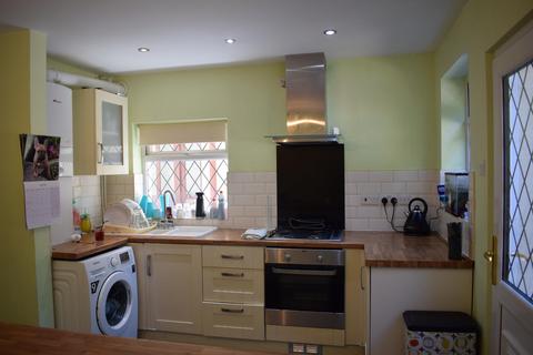 3 bedroom semi-detached house to rent, Brook Lane, Nuneaton CV10