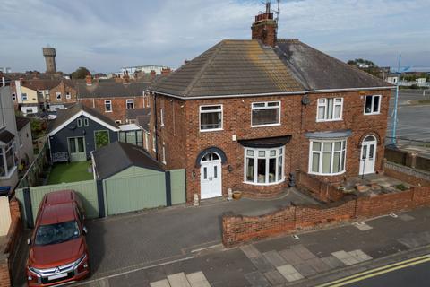 3 bedroom semi-detached house for sale, Princes Road, Cleethorpes DN35