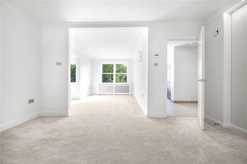 3 bedroom apartment to rent, Ennismore Gardens, London, SW7