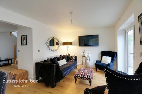 4 bedroom detached house for sale, Audlem Road, Hankelow