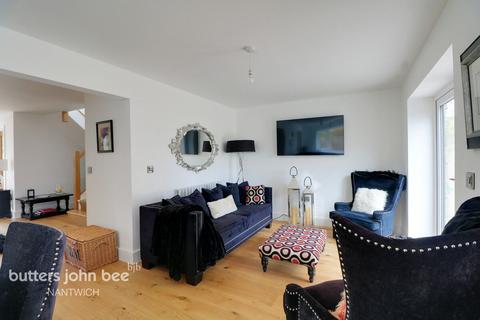 4 bedroom detached house for sale, Audlem Road, Hankelow