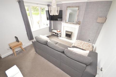 2 bedroom semi-detached house for sale, Bosworth Avenue, Normanton