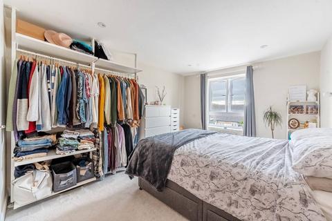 2 bedroom flat for sale, Ovaltine Drive, Hemel Hempstead, WD4