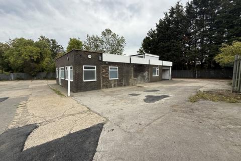 Industrial development to rent, Barnet Bypass South Mimms EN6 3NH