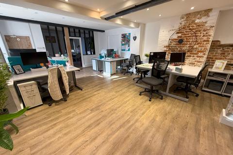 Office for sale, 17 High St Stevenage SG1 3BG