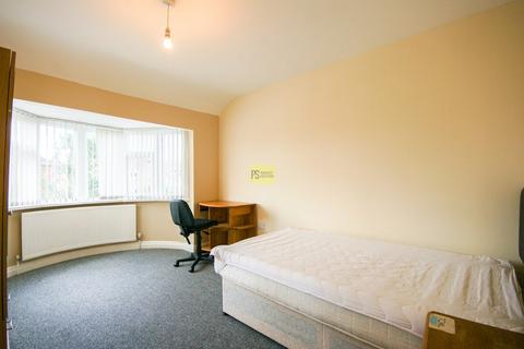undefined, Windrush Grove, Birmingham B29