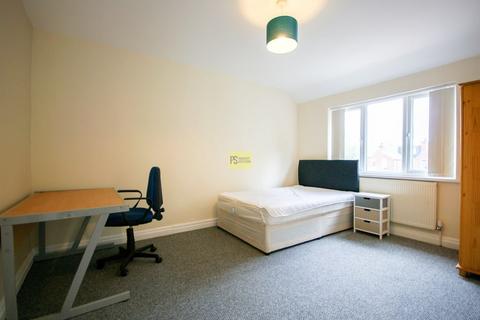 undefined, Windrush Grove, Birmingham B29