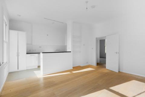1 bedroom flat for sale, Russell Gardens, Kensington, London, W14