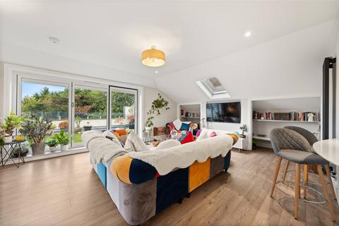 1, The Winkfield Lovel Road, Winkfield, Windsor, SL4 2ES