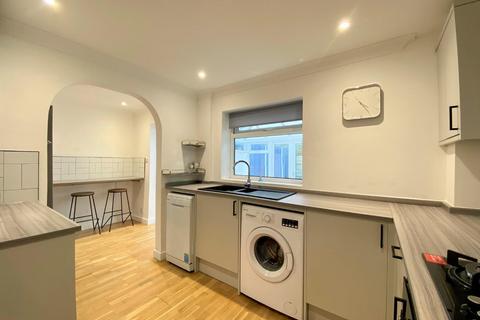 3 bedroom semi-detached house for sale, Amberwood Drive, Manchester
