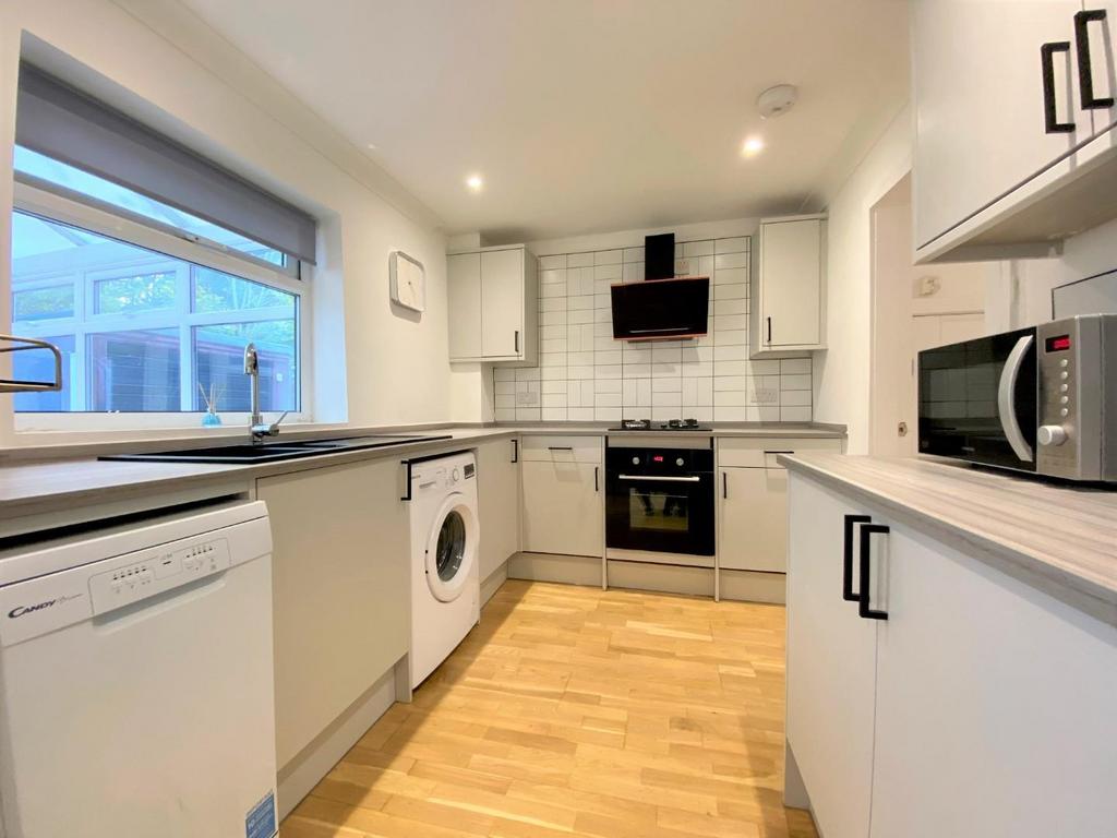 Kitchen 2