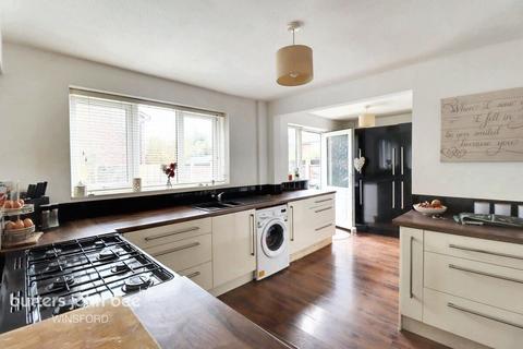 4 bedroom detached house for sale, Hawthorn Close, Winsford