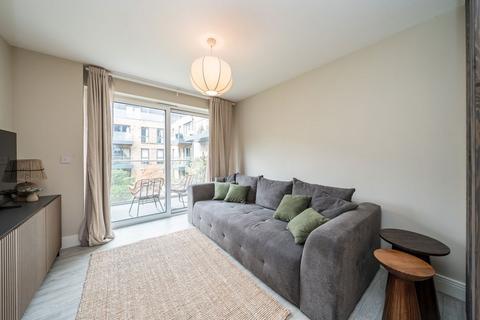 undefined, Lion Wharf Road, Old Isleworth TW7