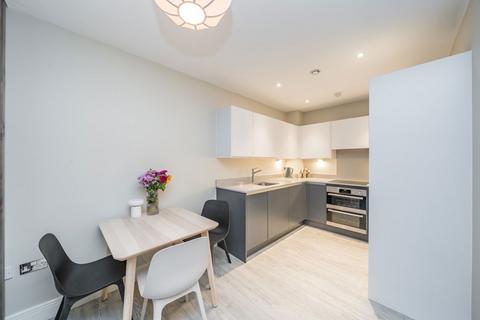 undefined, Lion Wharf Road, Old Isleworth TW7