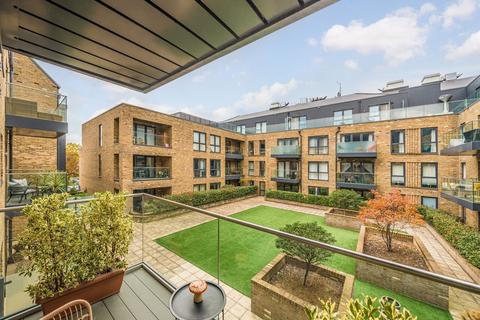 undefined, Lion Wharf Road, Old Isleworth TW7
