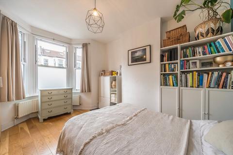 2 bedroom flat for sale, Haydons Road, London SW19