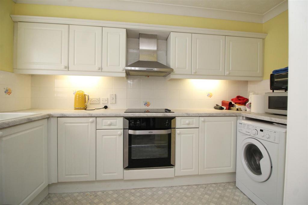 Kitchen.JPG