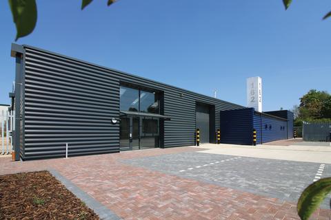 Warehouse to rent, 162 Great North Rd Hatfield AL9 5JN