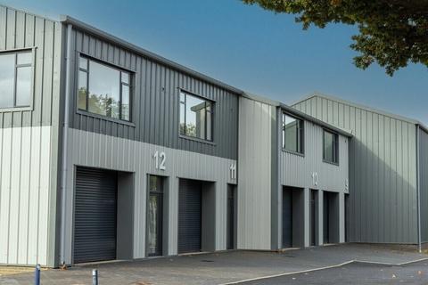 Warehouse to rent, Brownfields Welwyn Garden City AL7 1AN