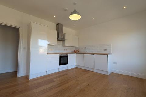 1 bedroom flat to rent, Trinity Crescent, Folkestone, Kent, CT20
