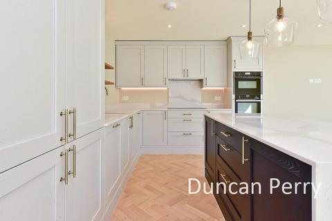 undefined, Bluebridge Road, Hatfield AL9