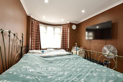 165 Gordon Road, Ilford, IG1 2XS