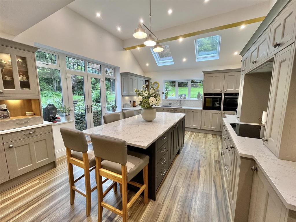 Breakfast/Kitchen