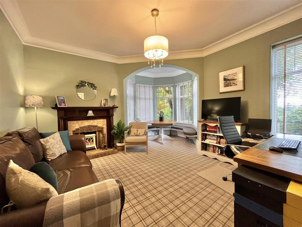 Sitting Room/Study