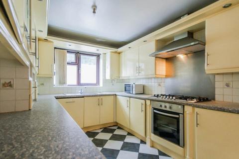 5 bedroom detached house to rent, St Andrews Road, Birmingham B9