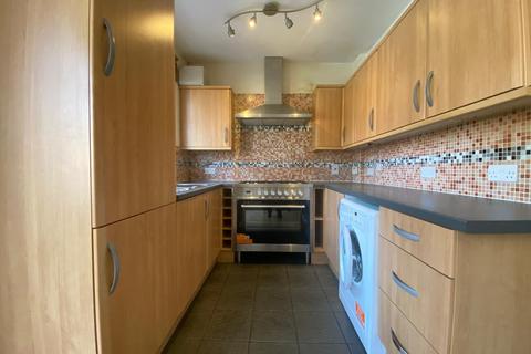 3 bedroom maisonette to rent, Buckingham Road, Edgware, Greater London, HA8