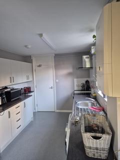 1 bedroom in a house share to rent, New City Road, London E13