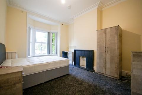 5 bedroom terraced house to rent, Pershore Road, Birmingham B29