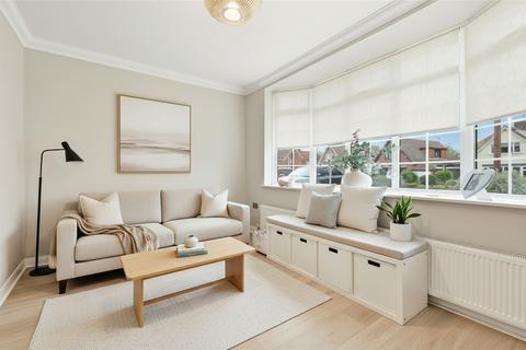 4 bedroom detached house for sale, Heath Road, Ramsden Heath, CM11