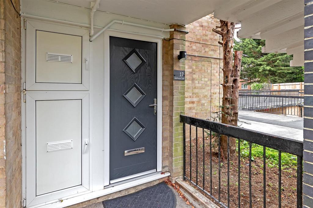 17 Malthouse Court-11.jpg