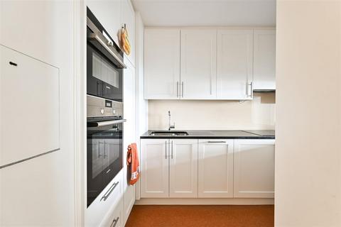 1 bedroom apartment for sale, Andrewes House, London EC2Y