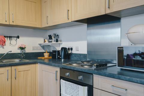 2 bedroom flat to rent, Kings Road, Reading, RG1