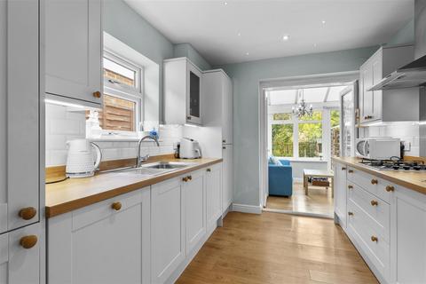 3 bedroom semi-detached house for sale, Cameron Close, Leamington Spa